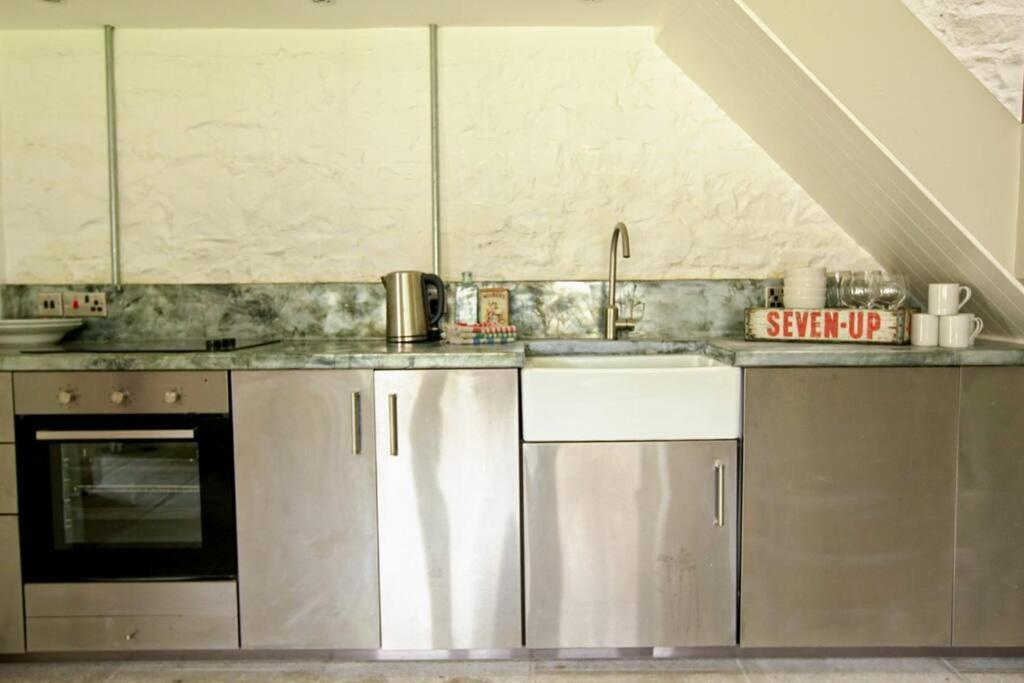 Lower Godney Little House ويلْزْ المظهر الخارجي الصورة